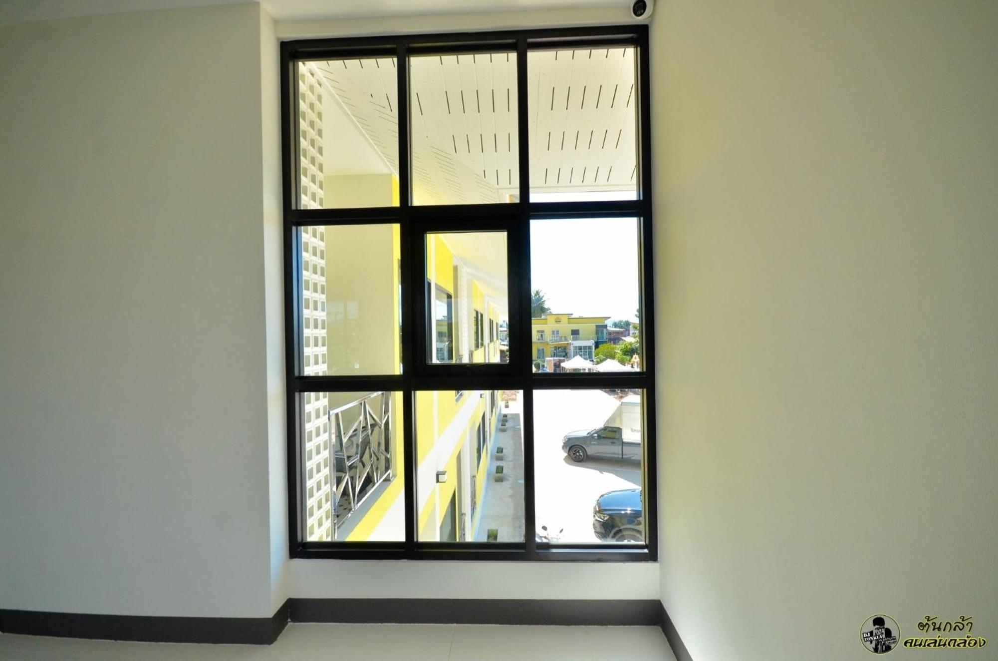แอ่ว-ดีld Hotel&Residences Ngao Zewnętrze zdjęcie