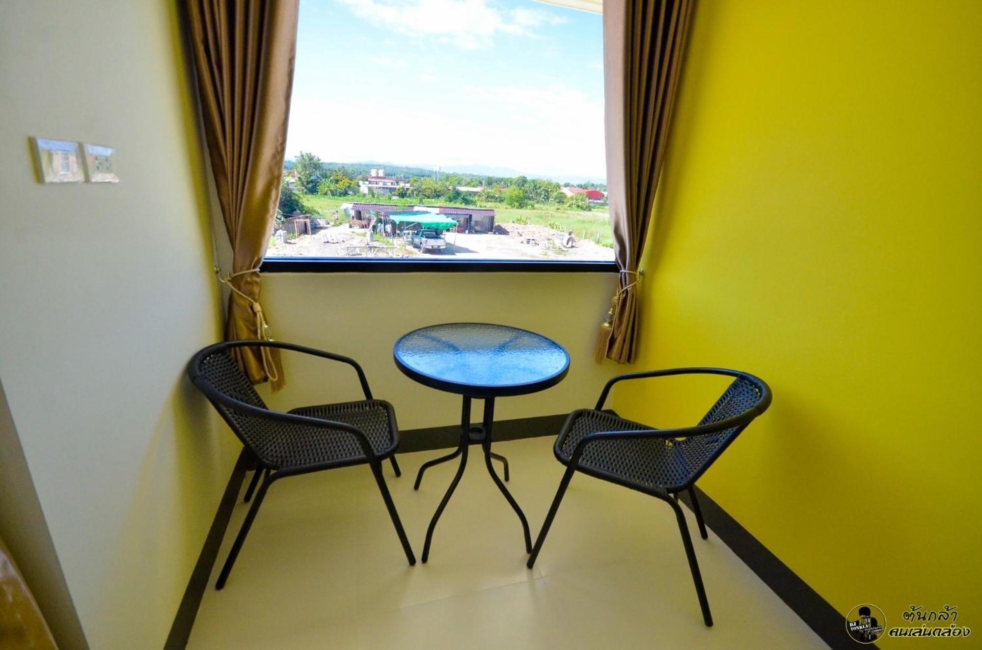 แอ่ว-ดีld Hotel&Residences Ngao Zewnętrze zdjęcie