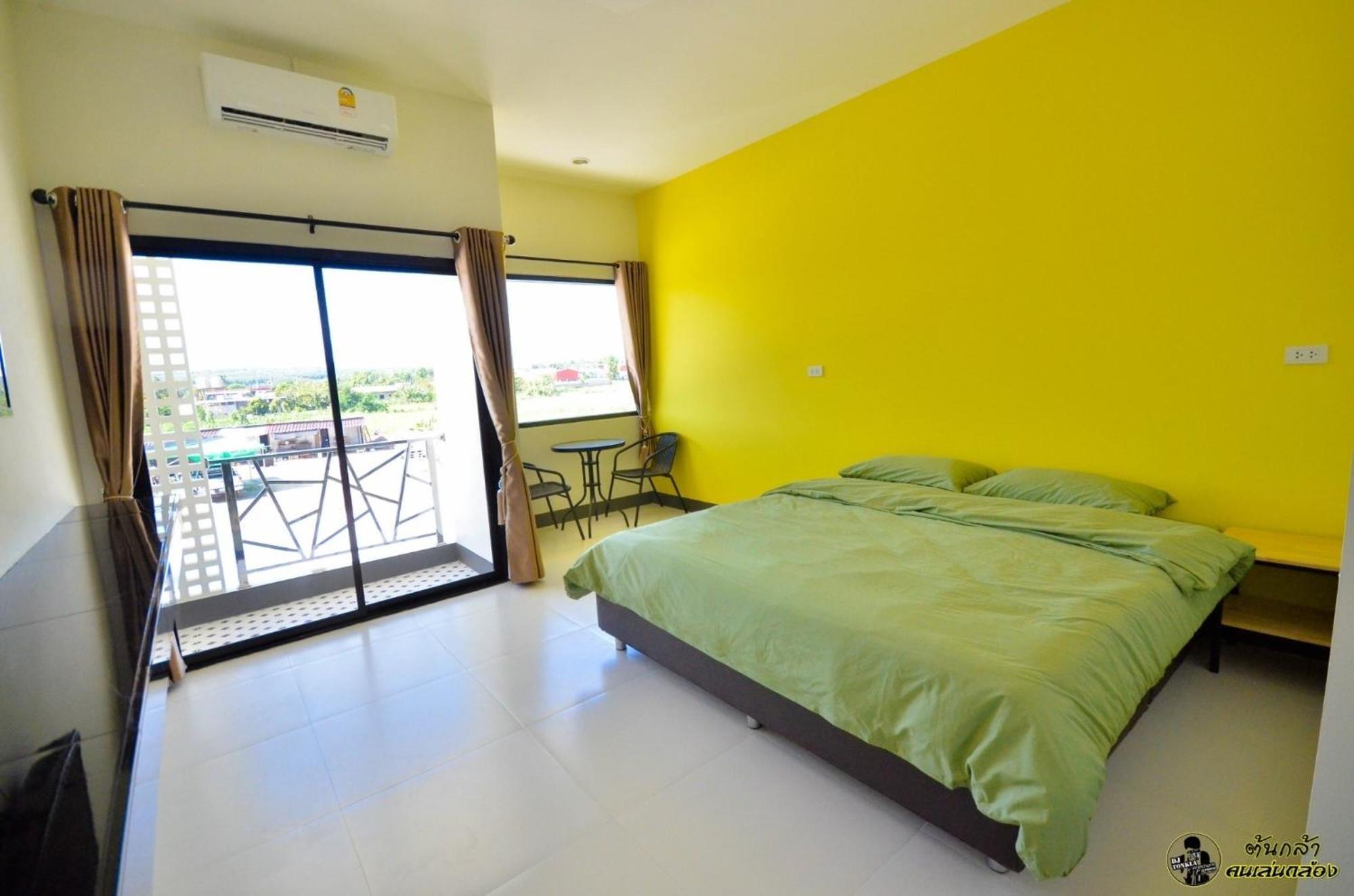 แอ่ว-ดีld Hotel&Residences Ngao Zewnętrze zdjęcie
