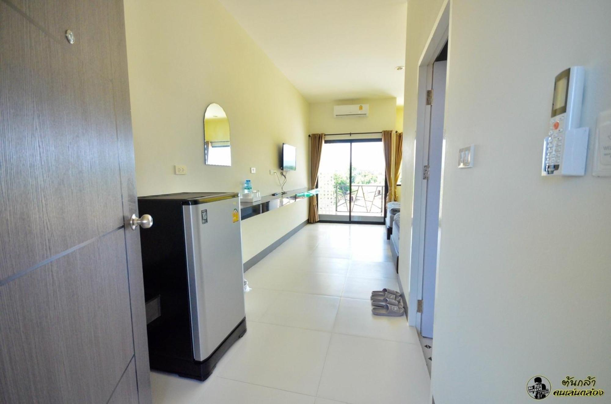 แอ่ว-ดีld Hotel&Residences Ngao Zewnętrze zdjęcie